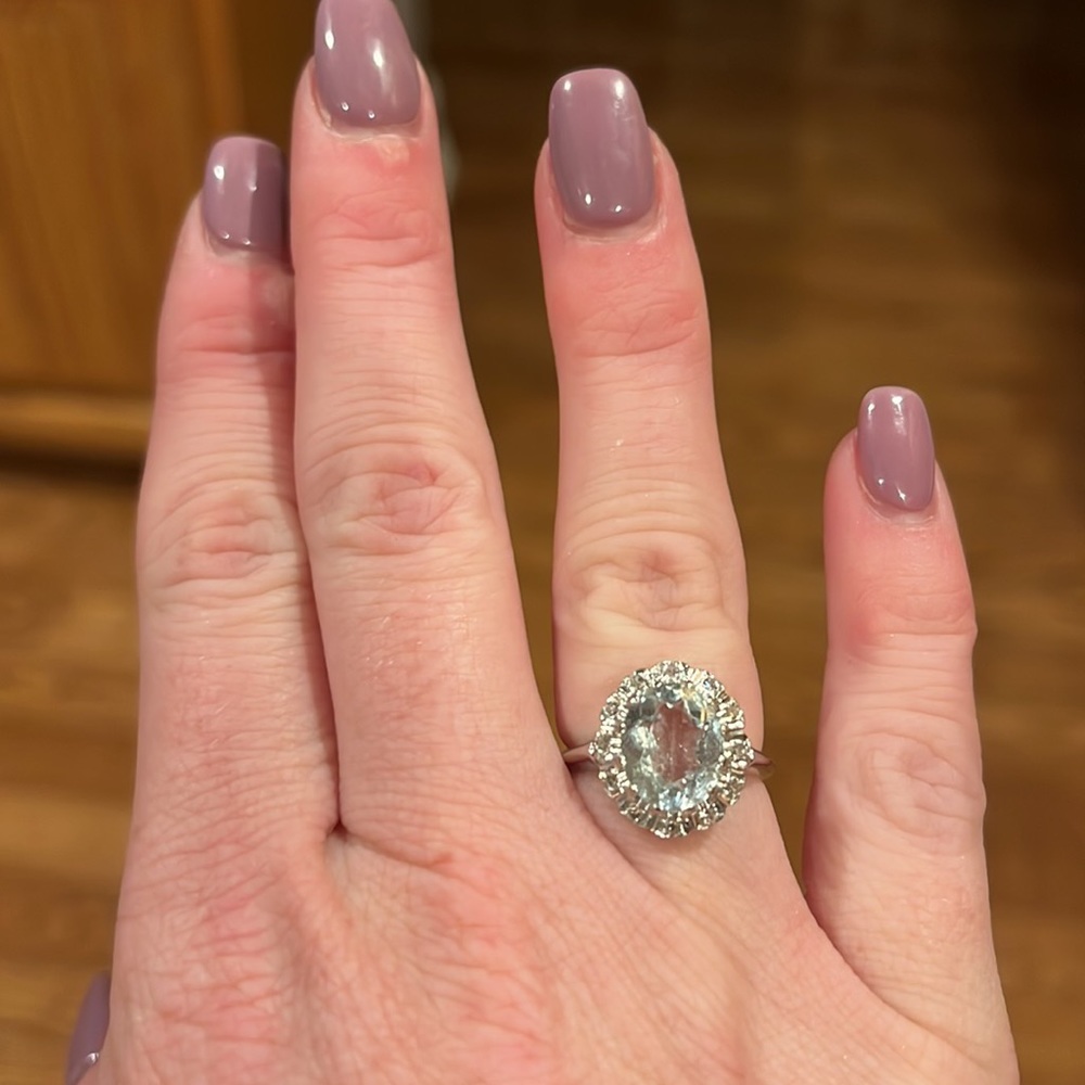 Aquamarine ring with diamonds